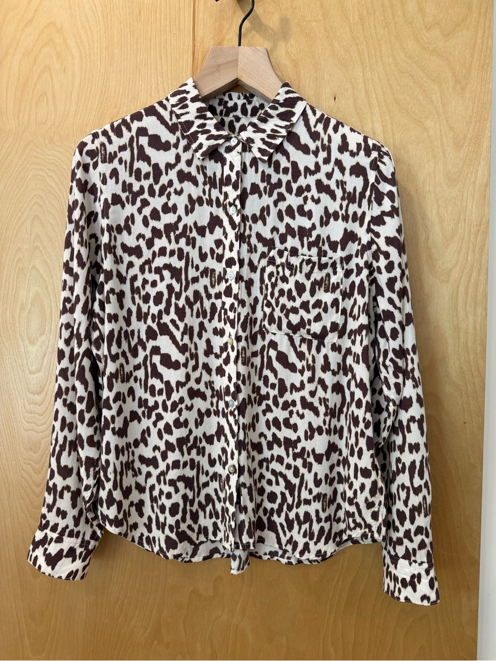 Rails Brown and Cream super soft Leopard Print Button-Down Shirt size M